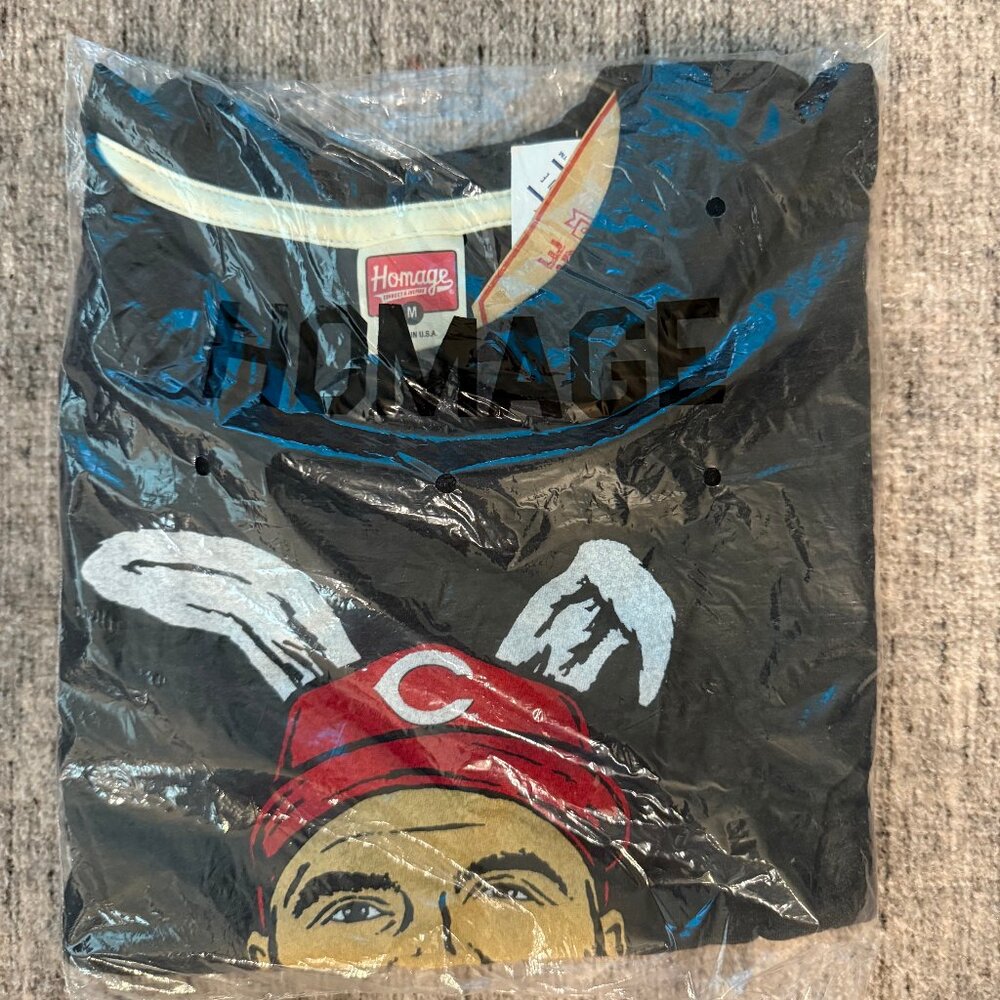 NWT HOMAGE Joey Votto Cincinnati Reds Shirt - M